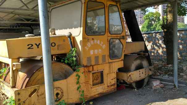 江西出售转让二手9999小时2003年徐工2YJ10三轮压路机