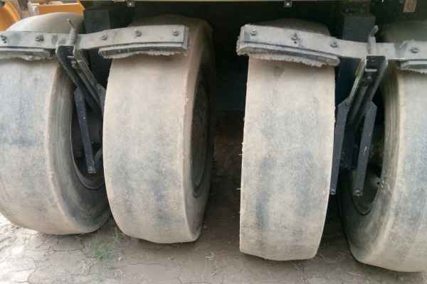 山东出售转让二手5000小时2012年宝马BW225D轮胎压路机