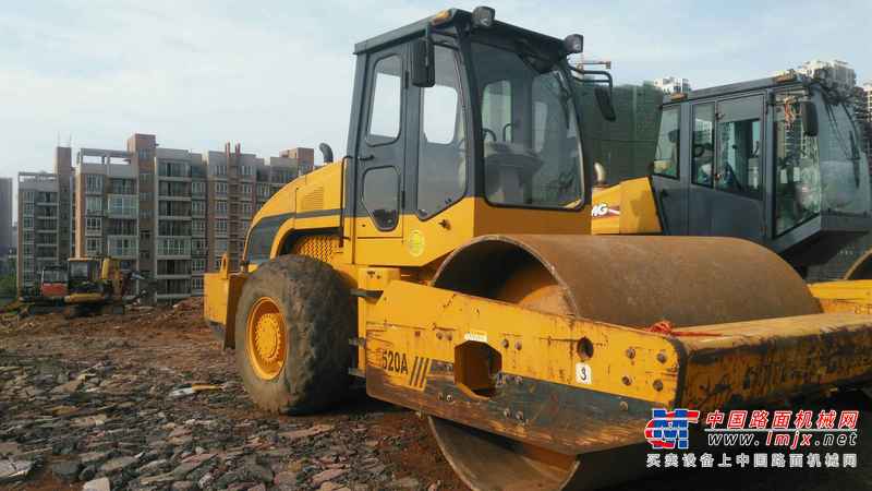 湖南出售转让二手4000小时2012年龙工LG522D单钢轮压路机