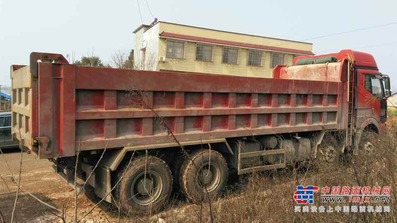 湖南出售转让二手2015年中国重汽豪沃ZZ5437N466741自卸车