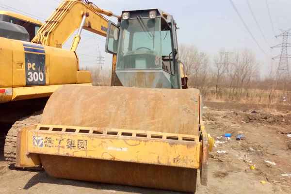 黑龙江出售转让二手6000小时2006年徐工YZ18JC单钢轮压路机