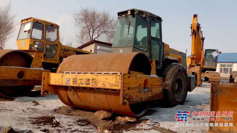 黑龙江出售转让二手10000小时2006年徐工YZ18JC单钢轮压路机