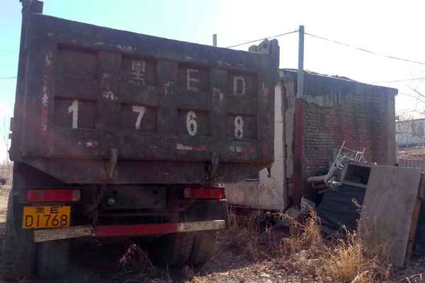 黑龙江出售转让二手2010年中国重汽豪泺ZZ3317N3568W自卸车