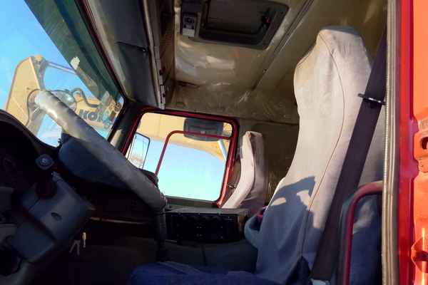 黑龙江出售转让二手2010年中国重汽豪沃ZZ3257M2941自卸车