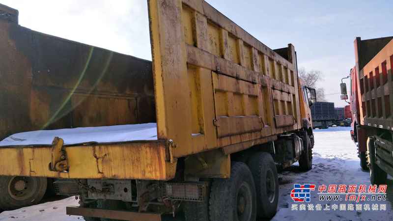 黑龙江出售转让二手2009年解放3250P66K2L2BT1A2E自卸车
