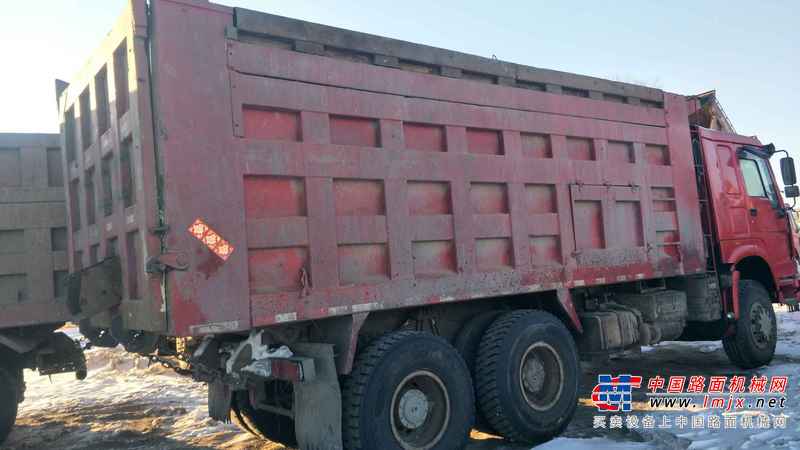 黑龙江出售转让二手2010年中国重汽豪沃ZZ3257M2941自卸车
