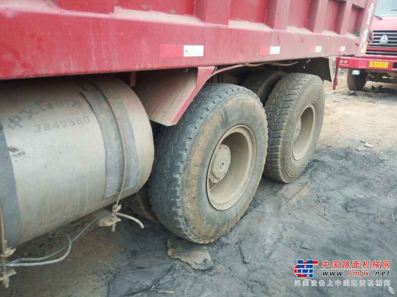 辽宁出售转让二手2010年中国重汽豪沃ZZ3257N5247自卸车