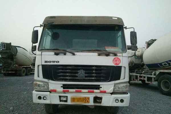 山东出售转让二手2010年中国重汽豪泺ZZ1317N3267C搅拌运输车