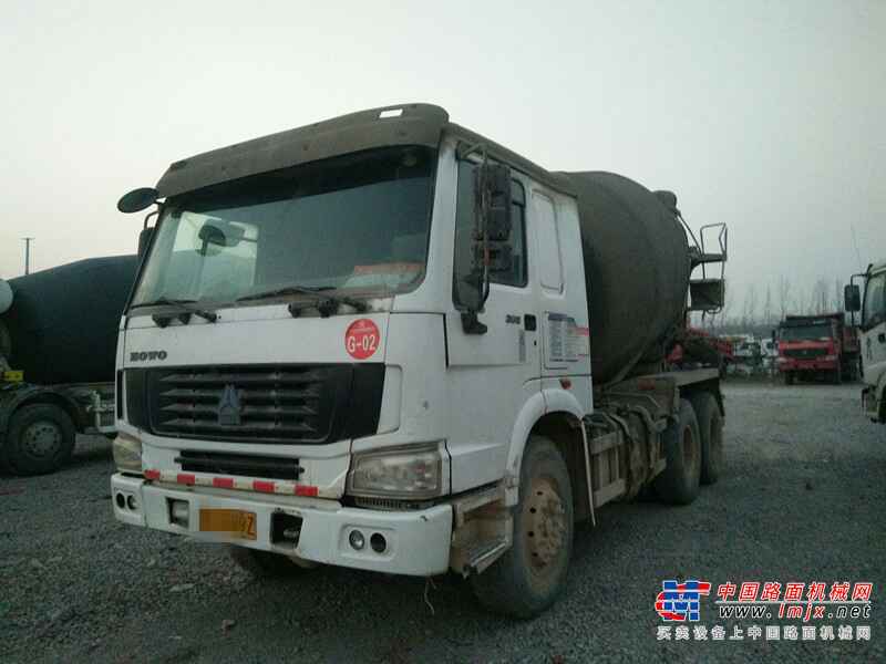 山东出售转让二手2010年中国重汽豪泺ZZ1317N3267C搅拌运输车