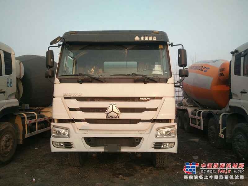 山东出售转让二手2016年中国重汽豪泺ZZ1317N3267C搅拌运输车