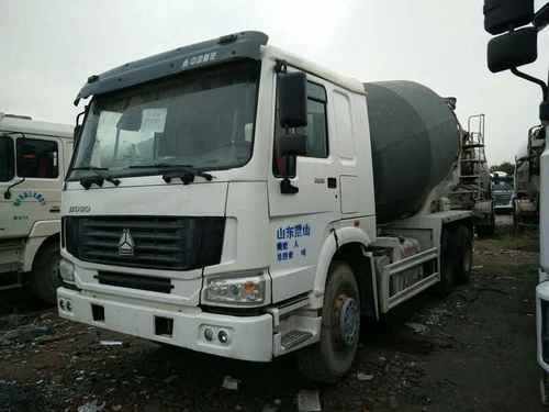山东出售转让二手2011年中国重汽豪泺ZZ1317N3267C搅拌运输车