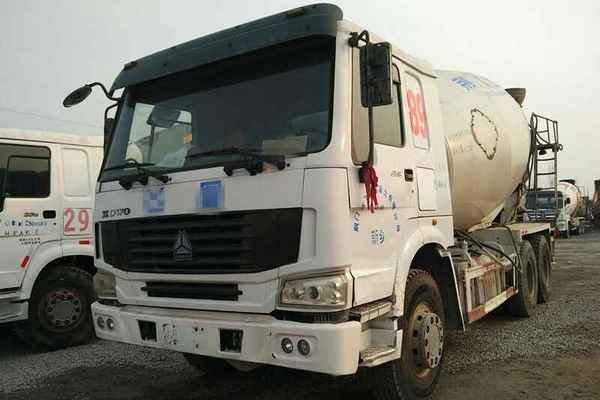 山东出售转让二手2012年中国重汽豪泺ZZ1317N3267C搅拌运输车