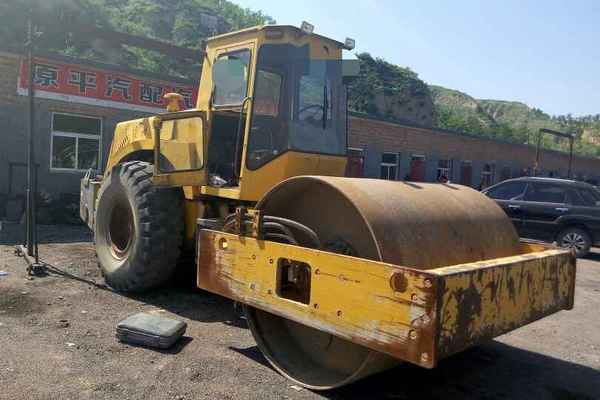 山西出售转让二手6000小时2003年洛建YZ16B单钢轮压路机