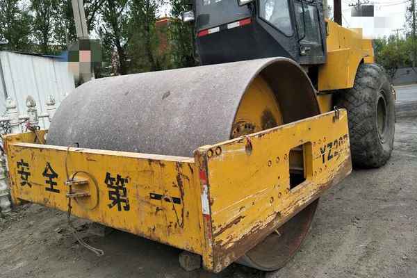 辽宁出售转让二手5000小时2007年洛阳路通YZ18F单钢轮压路机