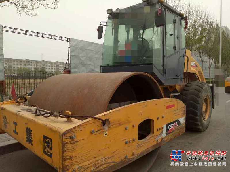 黑龙江出售转让二手6700小时2010年徐工XS262J单钢轮压路机