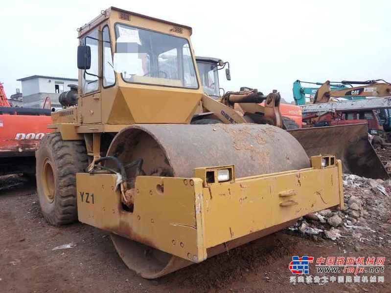 云南出售转让二手12000小时2003年洛建YZ14B单钢轮压路机