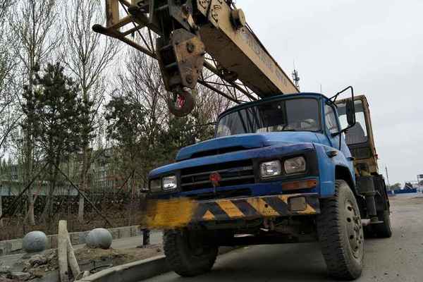 辽宁出售转让二手3000小时2005年东岳重工ZQY8M汽车起重机
