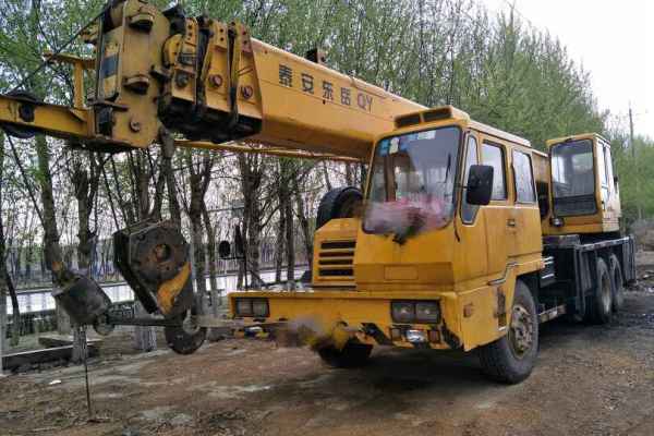 辽宁出售转让二手5000小时2006年东岳重工QY16C汽车起重机