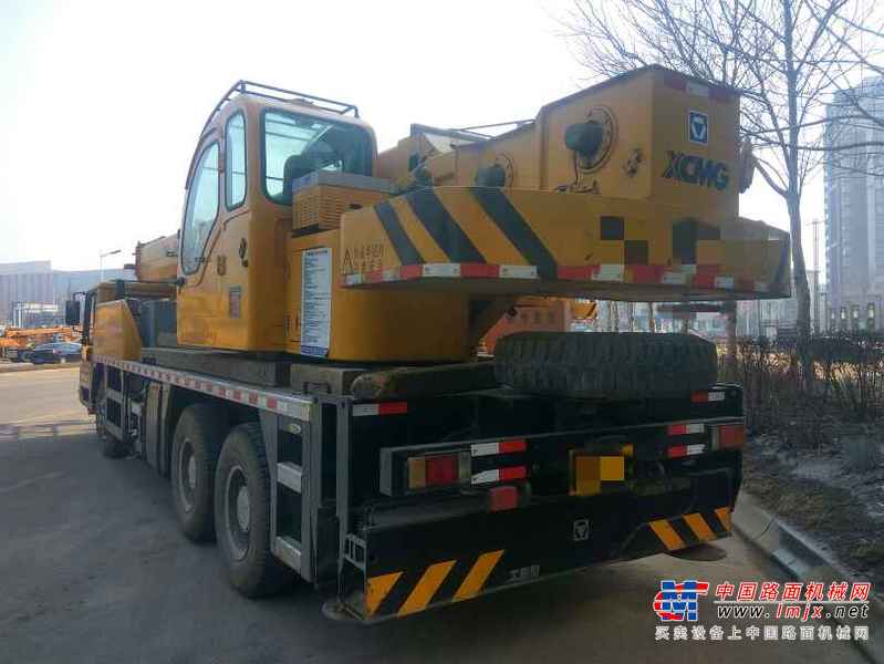 辽宁出售转让二手6000小时2003年东岳重工QY12C汽车起重机