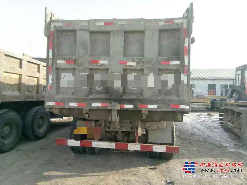 黑龙江出售转让二手2011年中国重汽豪沃ZZ3257N5247自卸车