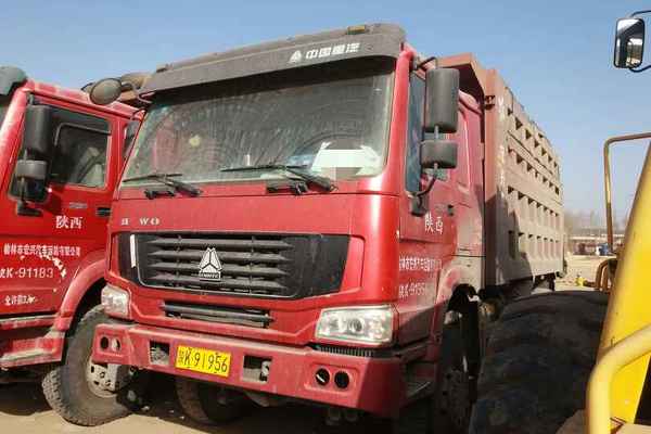 陕西出售转让二手2013年中国重汽豪泺ZZ3317N3568W自卸车