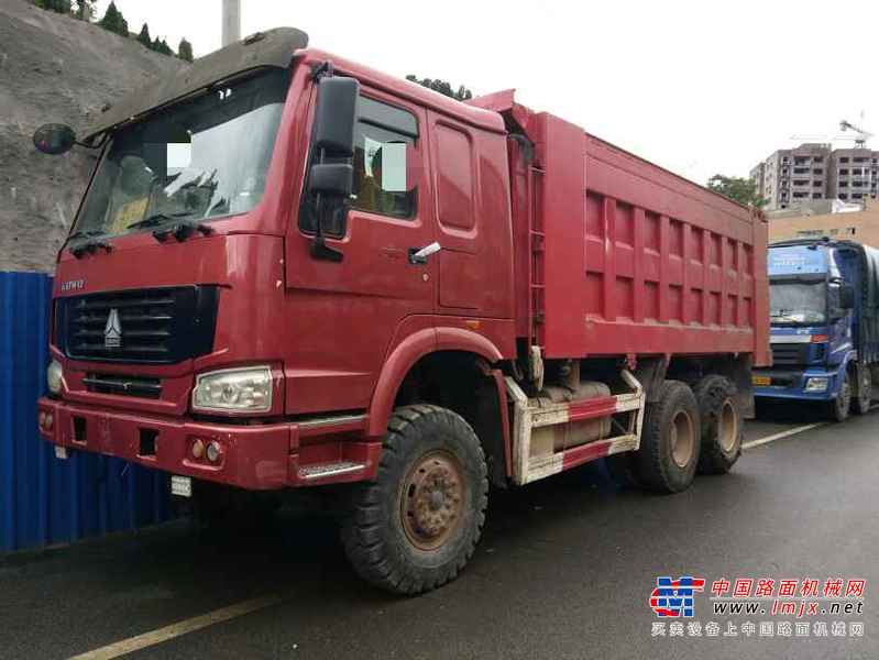 贵州出售转让二手2010年中国重汽豪沃ZZ3257M2941自卸车