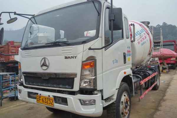 云南出售转让二手2014年三一重工SYB250GJB8A搅拌运输车