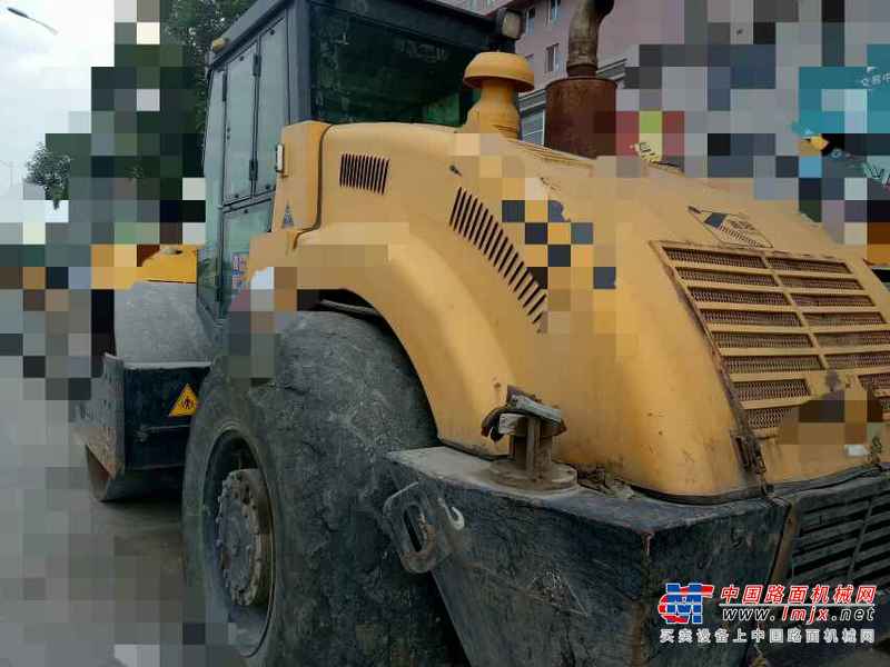 辽宁出售转让二手8000小时2009年洛阳路通LT220B单钢轮压路机