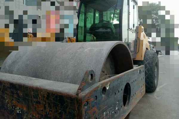 辽宁出售转让二手8000小时2009年洛阳路通LT220B单钢轮压路机