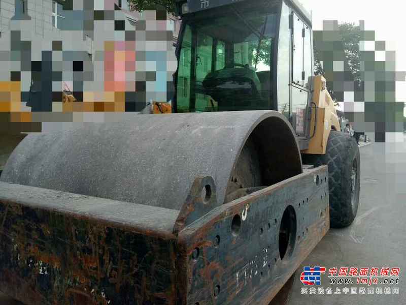 辽宁出售转让二手8000小时2009年洛阳路通LT220B单钢轮压路机