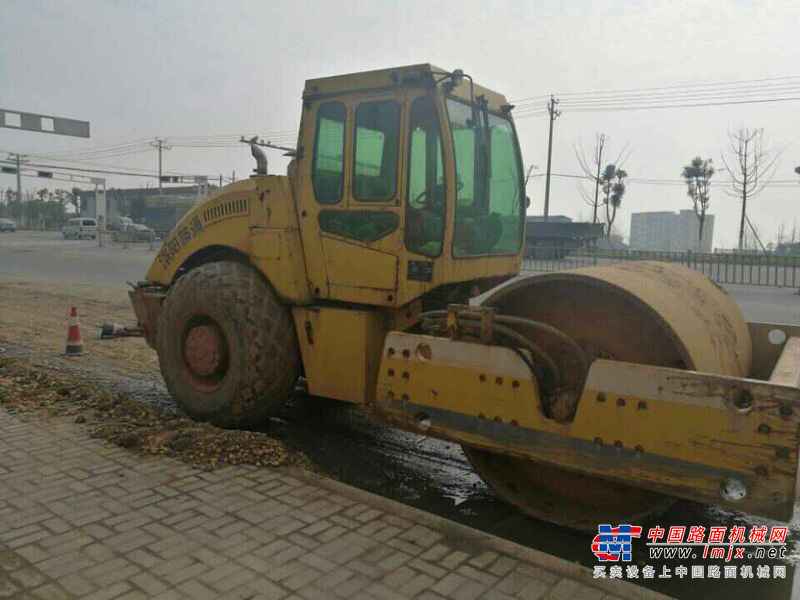 江西出售转让二手8000小时2008年洛阳路通LT220S单钢轮压路机