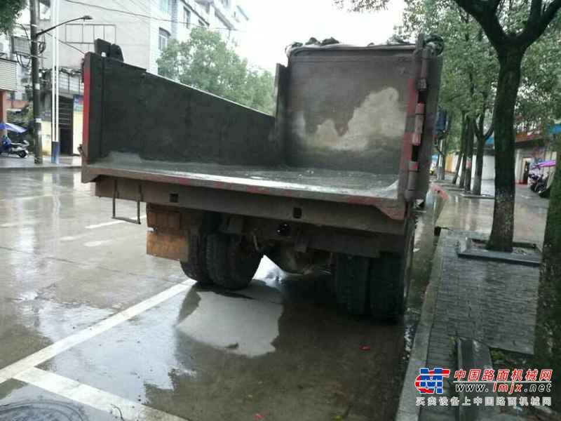 江西出售转让二手2009年青特QDT3160自卸车