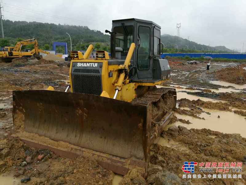 江西出售转让二手4500小时2013年山推SD16推土机