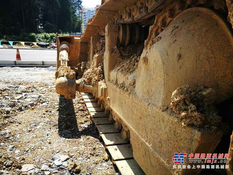 贵州出售转让二手5364小时2013年山推SD16推土机