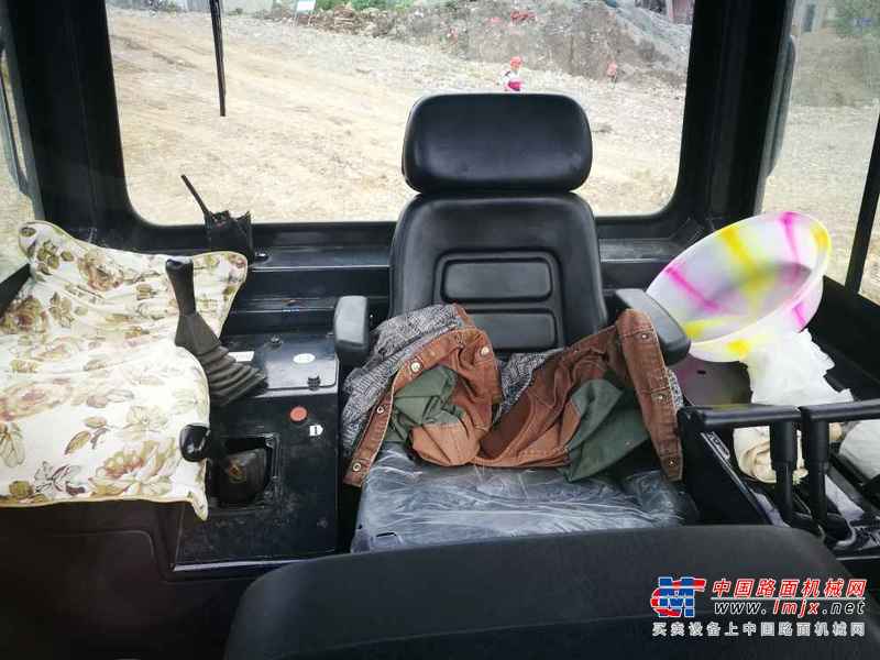 贵州出售转让二手8634小时2010年山推SD22推土机