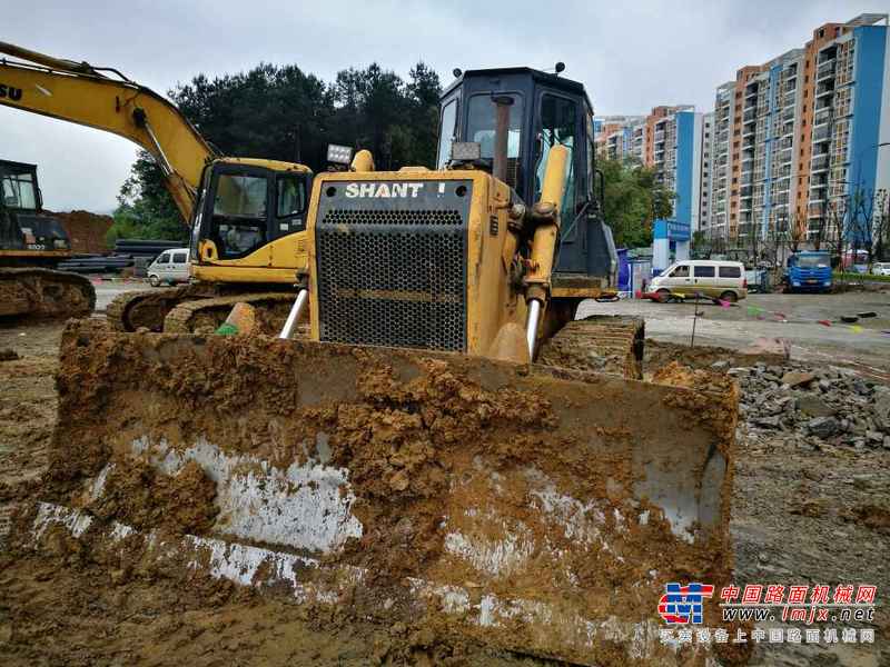贵州出售转让二手8600小时2011年山推SD16推土机