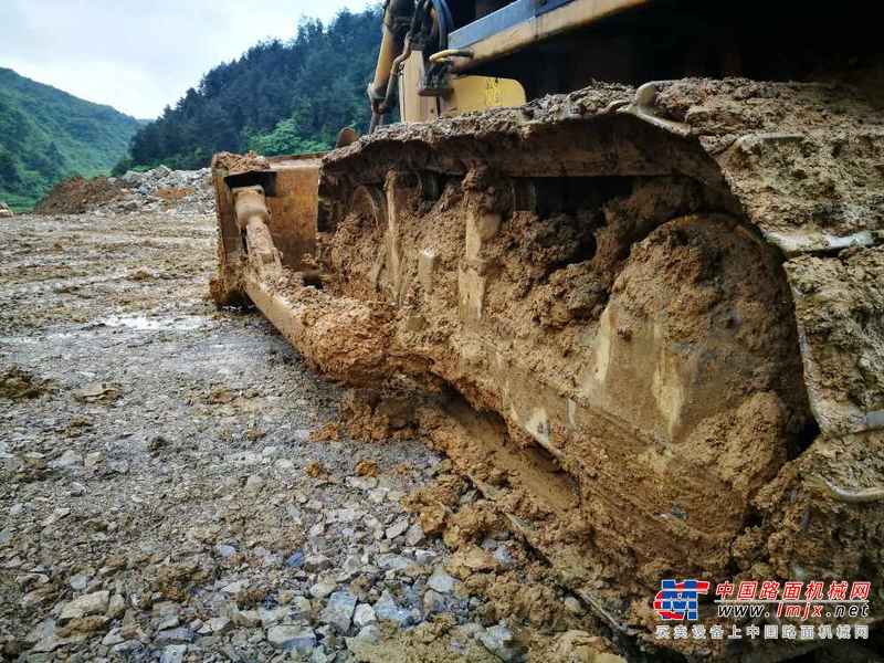 贵州出售转让二手8600小时2011年山推SD16推土机