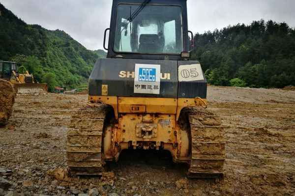 贵州出售转让二手8600小时2011年山推SD16推土机