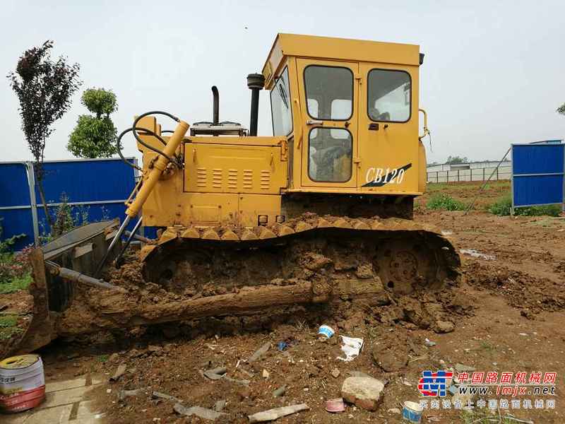 湖北出售转让二手5600小时2012年东方红CB1002推土机