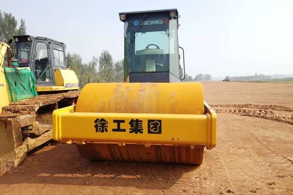 山东出售转让二手6180小时2006年徐工XSM220单钢轮压路机