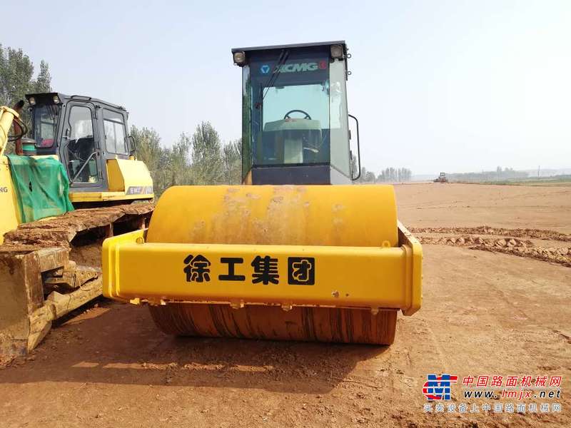 山东出售转让二手6180小时2006年徐工XSM220单钢轮压路机