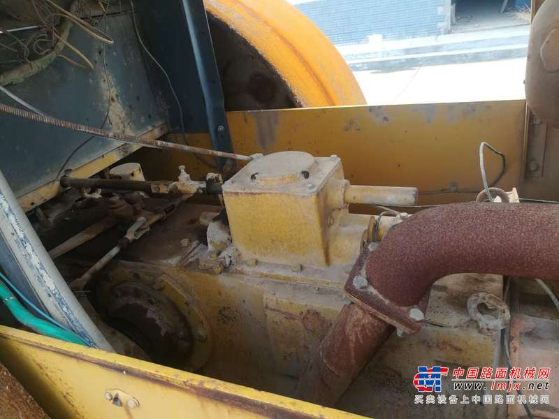 陕西出售转让二手2000小时2006年洛建3Y18X21三轮压路机