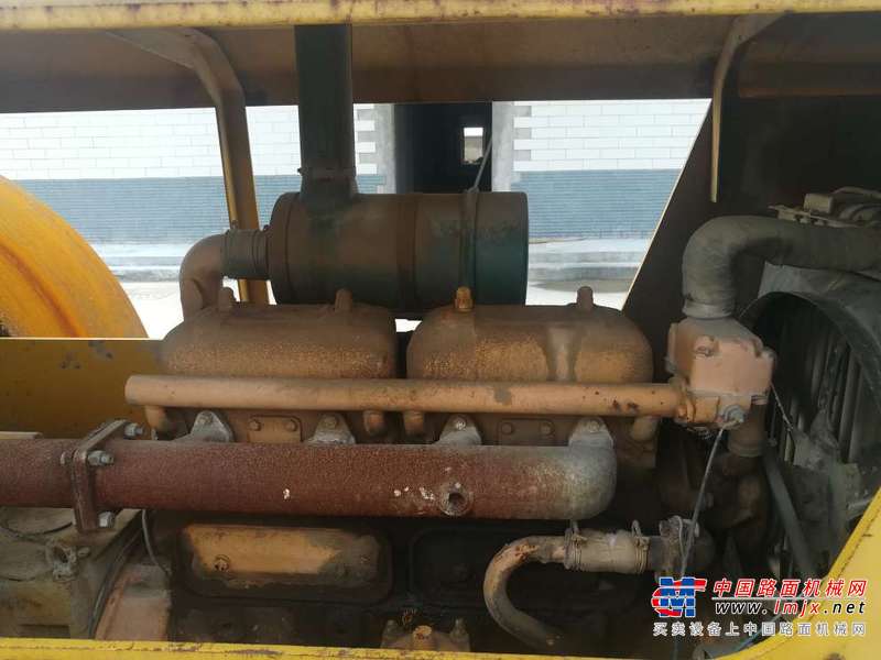 陕西出售转让二手2000小时2006年洛建3Y18X21三轮压路机