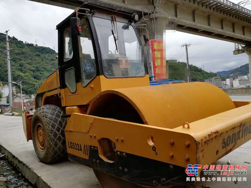 陕西出售转让二手500小时2015年龙工LG522A单钢轮压路机