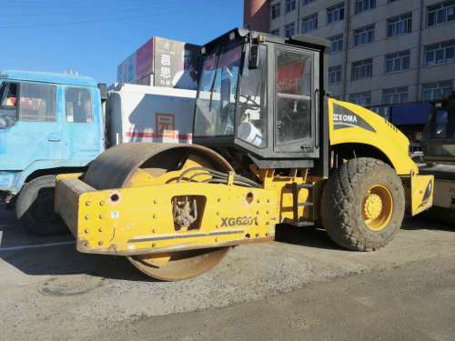 内蒙古出售转让二手8000小时2009年厦工XG6201单钢轮压路机