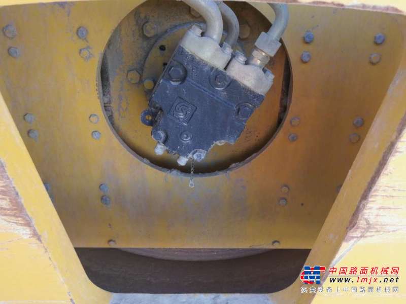 内蒙古出售转让二手5000小时2012年厦工XG6201单钢轮压路机
