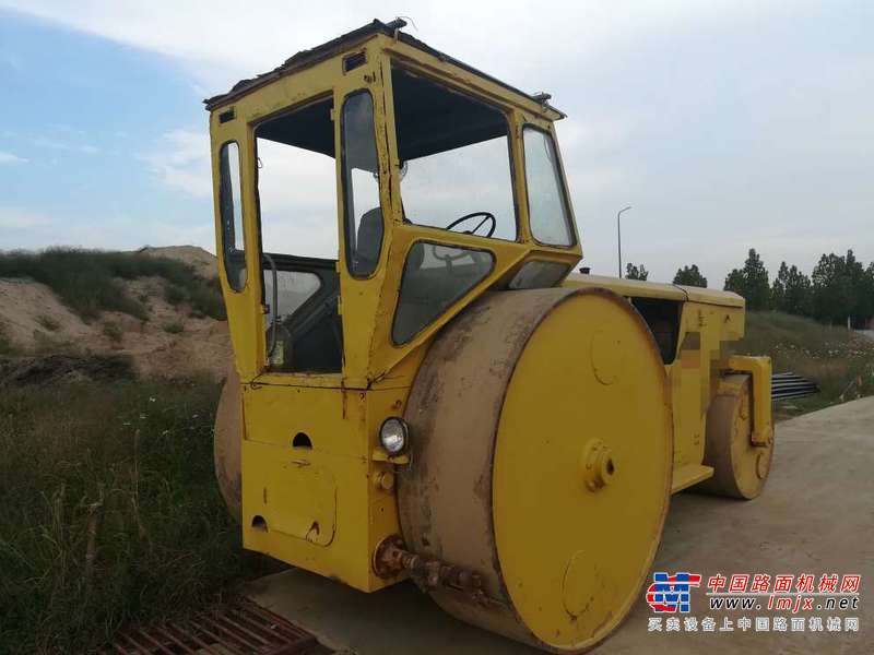 陕西出售转让二手5000小时2005年洛阳路通3Y18X21三轮压路机