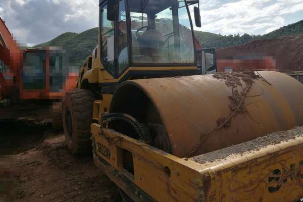 云南出售转让二手2000小时2014年山推SR22MP单钢轮压路机