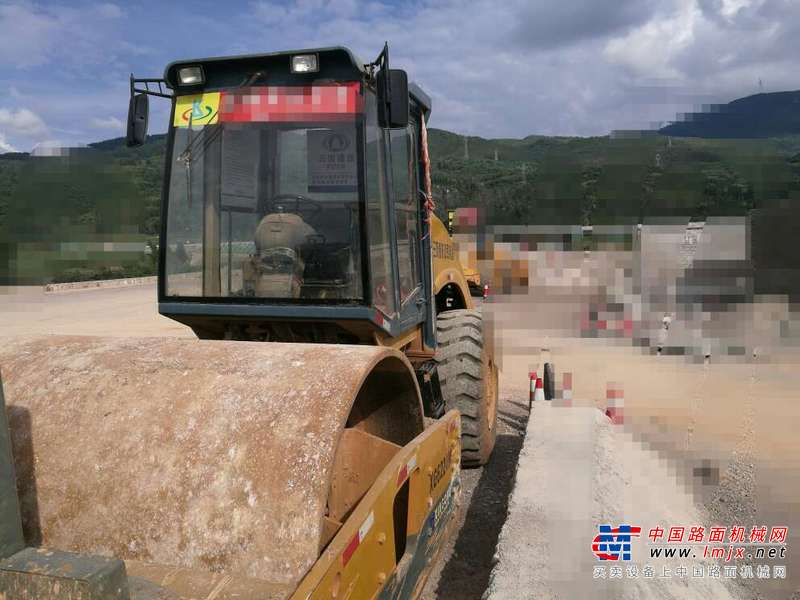 云南出售转让二手5000小时2008年厦工XG6224M单钢轮压路机