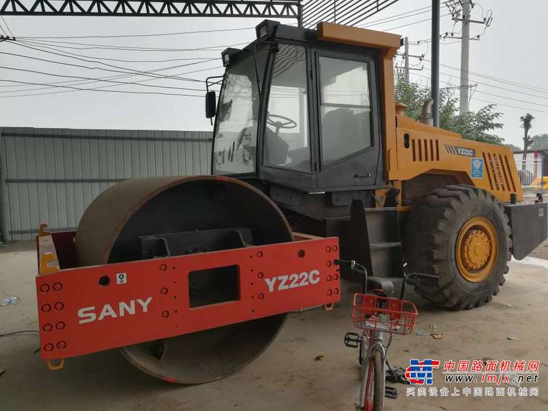 陕西出售转让二手4000小时2010年三一重工SSR222单钢轮压路机